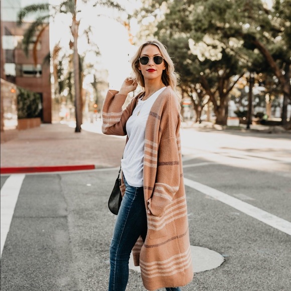 ❤️LAST ONE!❤️A Designer Vibe - Picture 7 of 7